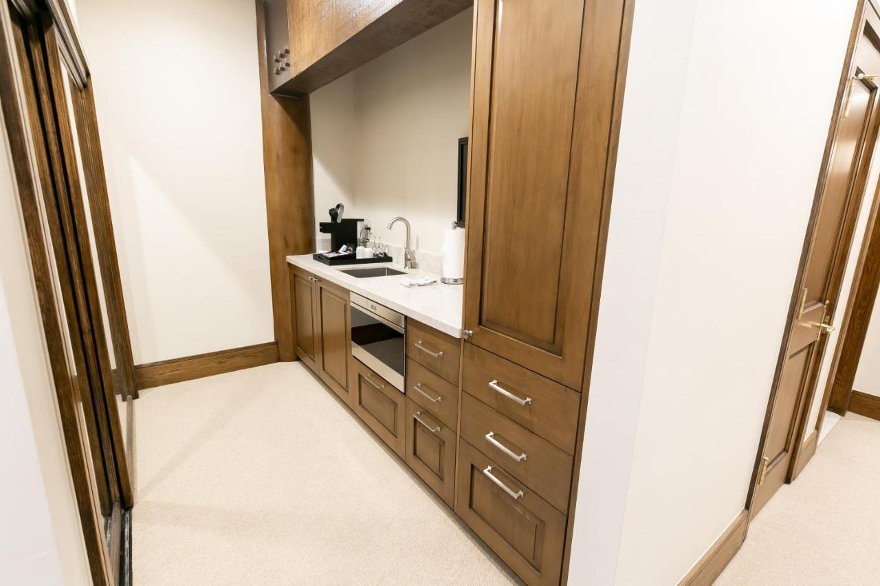 Sultan Two Bedroom Loft Suite With Majestic Mountain Views Condo Парк Сити Екстериор снимка